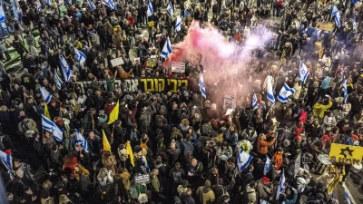 İsrail’de Başbakan Binyamin Netanyahu’nun Gazze’de ateşkesi bozarak saldırıları yeniden başlatması