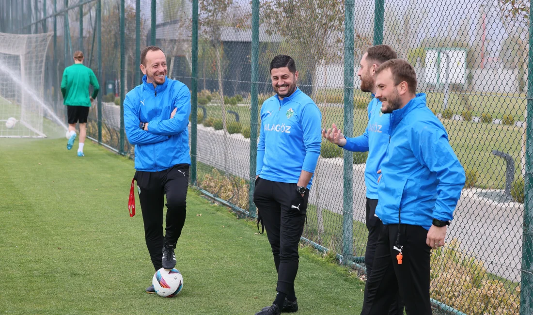 Iğdır FK, play-off hattına girmek için kritik maçta Ümraniyespor'u konuk