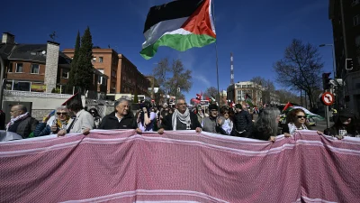 İsrail'in Gazze'ye yönelik saldırılarına tepkiler büyürken, İspanya'nın başkenti Madrid’de protesto