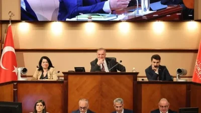 Ekrem İmamoğlu’nun görevden uzaklaştırılmasının ardından yapılan oylamada, CHP’li Nuri Aslan