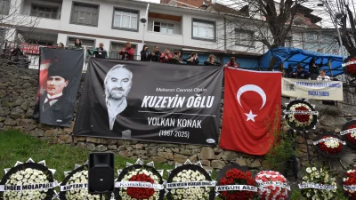 Kuzey Kıbrıs’ta konser sırasında fenalaşarak hayatını kaybeden ünlü sanatçı Volkan