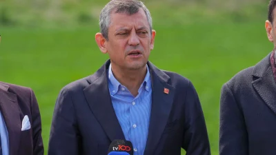 CHP Genel Başkanı Özgür Özel, İstanbul'daki Marmara Cezaevi'nde tutuklu bulunan