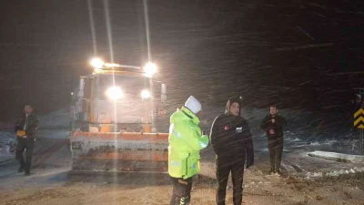 Kayseri’de etkili olan kar yağışı ve tipi sonrası mahsur kalan