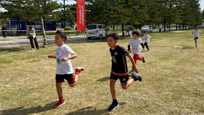 Adana'da Portakal Çiçeği Karnavalı kapsamında düzenlenen halk ve çocuk koşuları,