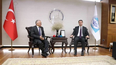 Saadet Partisi Genel Başkanı Mahmut Arıkan, Kayseri'de şehit aileleri ve