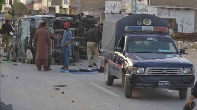 Pakistan’ın Belucistan eyaletinde düzenlenen bombalı saldırıda 3 polis yaşamını yitirdi,