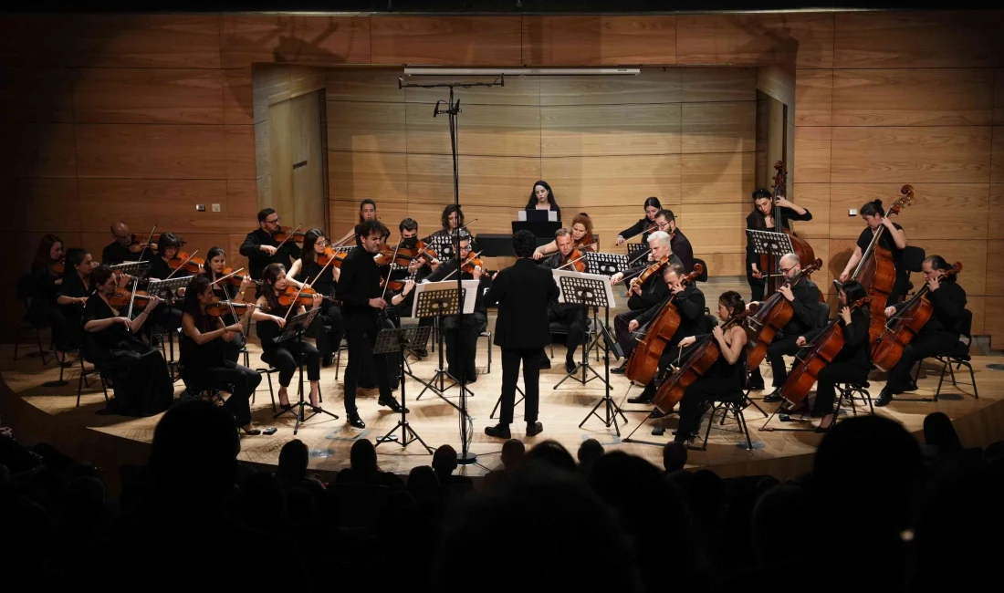 Başkentte müzikseverlerle buluşan Elvin Hoxha Ganiyev, performansıyla Uluslararası Ankara Müzik