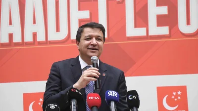 Saadet Partisi lideri Mahmut Arıkan, Rize’de düzenlenen ilçe kongresinde deprem,