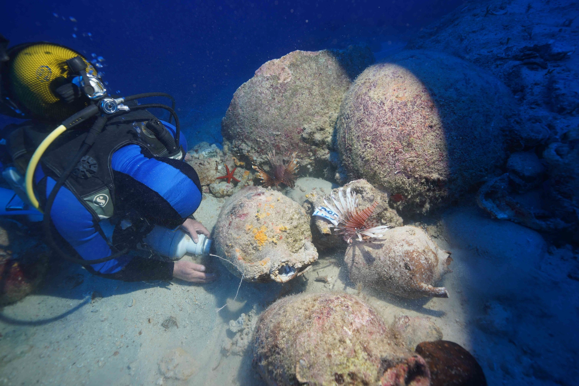 Kaş açıklarında bulunan 1100 yıllık, ağzı kapalı amfora bilim insanlarında