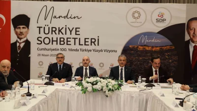 Mardin'de gerçekleştirilen "Türkiye Sohbetleri" toplantısında, Türkiye Yüzyılı vizyonu doğrultusunda kalkınma