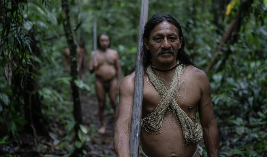 Ekvador’un Amazon yağmur ormanlarında yaşayan Waoraniler, geleneksel yaşamlarını modern tehditlere