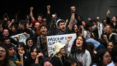 Başkent Ankara’da 1 Mayıs kutlamaları Anadolu Meydanı’nda sendikaların katılımıyla coşkulu