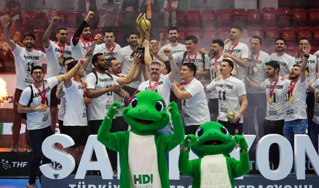 Beşiktaş Hentbol Takımı Türkiye Kupası’nı Kazandı Beşiktaş, HDI Sigorta Erkekler Türkiye Kupası’nı kazanarak hentboldaki başarısını bir