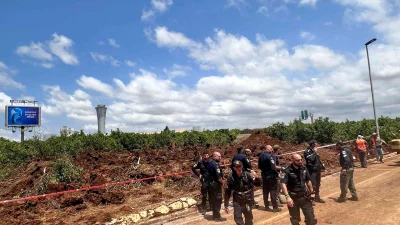 Yemen'den fırlatılan füze Tel Aviv’deki Ben Gurion Havalimanı’na isabet etti,