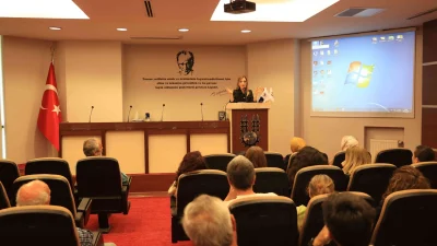 Hacettepe Üniversitesi'nden Prof. Dr. Aslı Özkırım, api turizmi kapsamında oluşturdukları