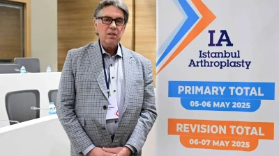 İstanbul Artroplasti Kursu, farklı kıtalardan cerrahları üç gün süren teorik