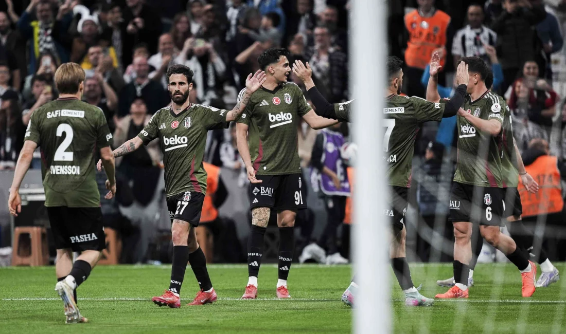 Beşiktaş, Tüpraş Stadı’nda oynanan karşılaşmada Adana Demirspor’u farklı mağlup ederek