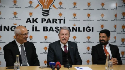 Hulusi Akar, Bingöl ziyaretinde “Terörsüz Türkiye” vurgusu yaparak, güvenli ve