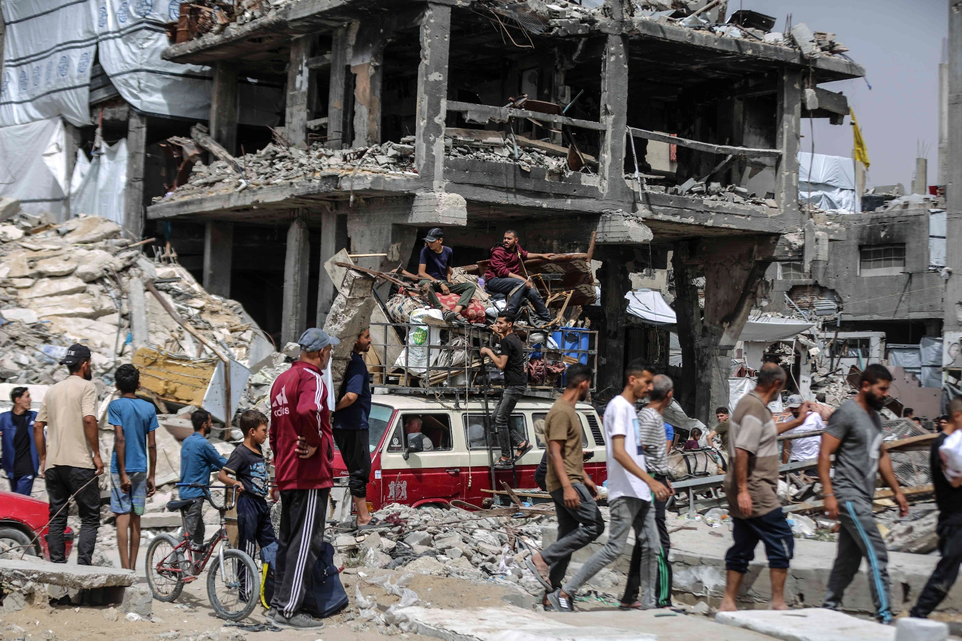 İsrail'in Gazze’ye yönelik saldırıları sürerken, son 24 saatte 136 Filistinlinin