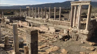 İş Bankası, Pamukkale Üniversitesi öncülüğünde yürütülen Laodikeia ve Tripolis kazılarına