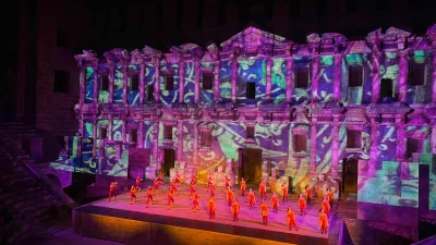 Anadolu Ateşi Dans Topluluğu, Aspendos’ta sahnelediği etkileyici gösteriyle yerli ve