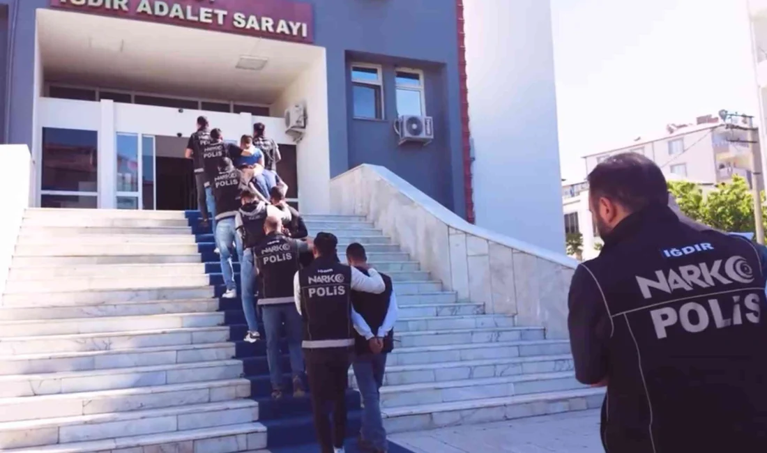 Iğdır Emniyet Müdürlüğü tarafından uyuşturucuya karşı yürütülen operasyon kapsamında 10