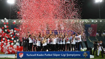 FOMGET Şampiyonluk Kupasını Törenle Kaldırdı Ankara Büyükşehir Belediyesi FOMGET, 2024-2025 sezonu şampiyonluğunu renkli bir törenle