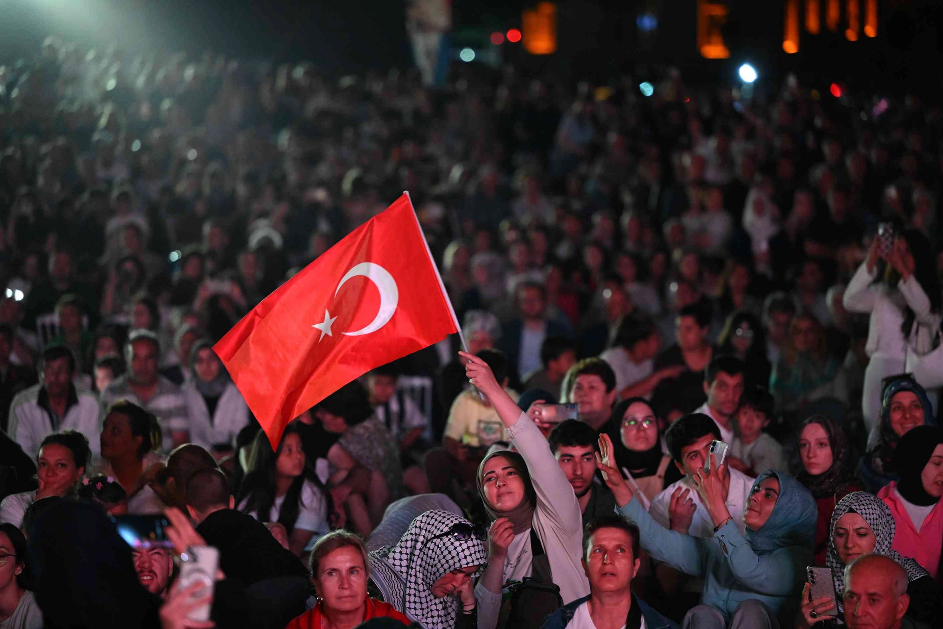 İstanbul’un fethinin 572. yıl dönümünde Edirne’de düzenlenen etkinlikler binlerce kişiyi