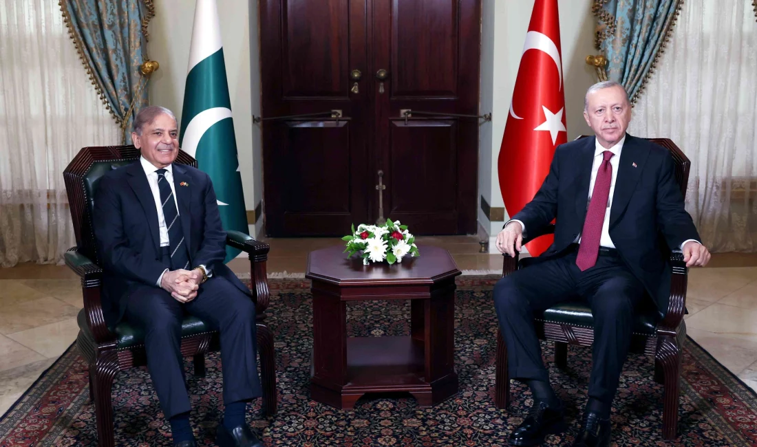 Şahbaz Şerif, Cumhurbaşkanı Erdoğan’a teşekkür etti: “Türkiye’nin desteği Pakistan için