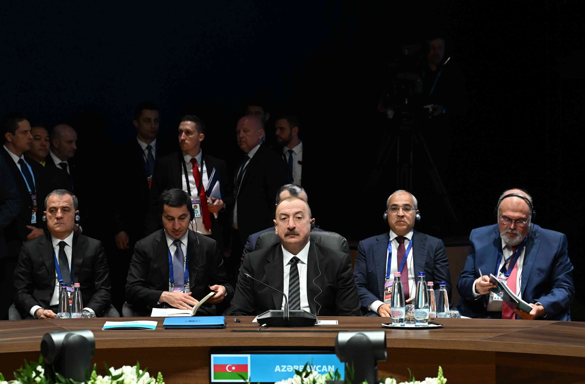 Cumhurbaşkanı Aliyev, Azerbaycan’ın bağımsızlık yıl dönümünde 220 mahkumu kapsayan af