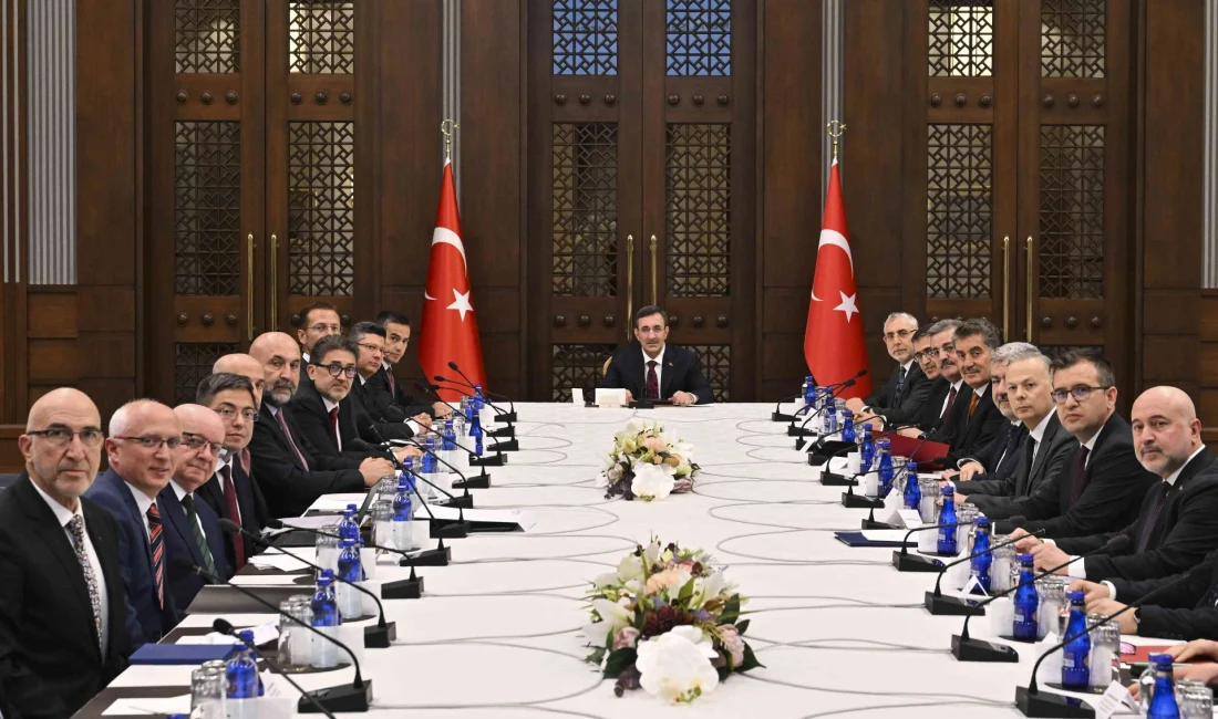Cumhurbaşkanı Yardımcısı Cevdet Yılmaz, metal sektörünün temsilcileriyle yaptığı görüşmede, sektörü