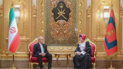 İran Cumhurbaşkanı Pezeşkiyan ve Umman Sultanı Tarık’ın Maskat’taki görüşmesinde ekonomi,