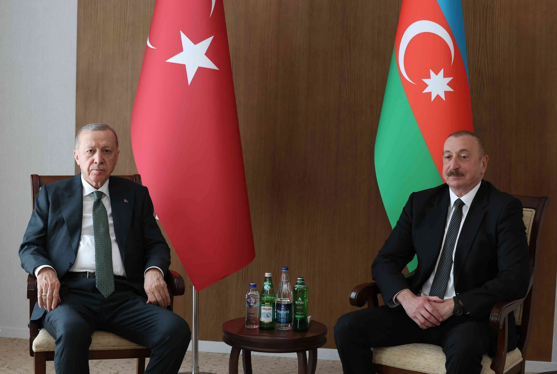 Cumhurbaşkanı Aliyev, Laçın’da Türkiye ve Pakistan liderleriyle bir araya geldiği