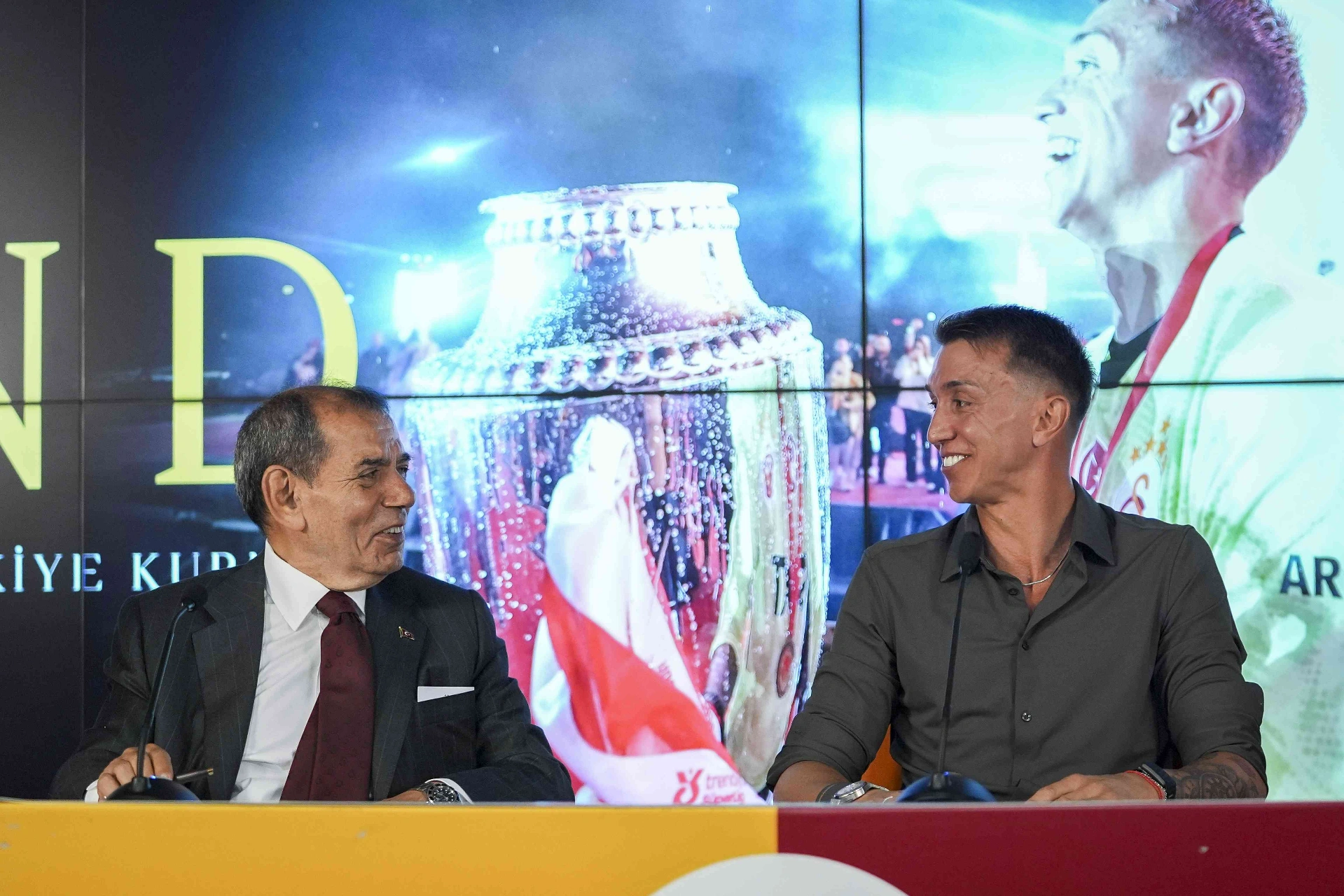 Galatasaray’da 14 yıl boyunca görev yapan Uruguaylı kaleci Muslera, son