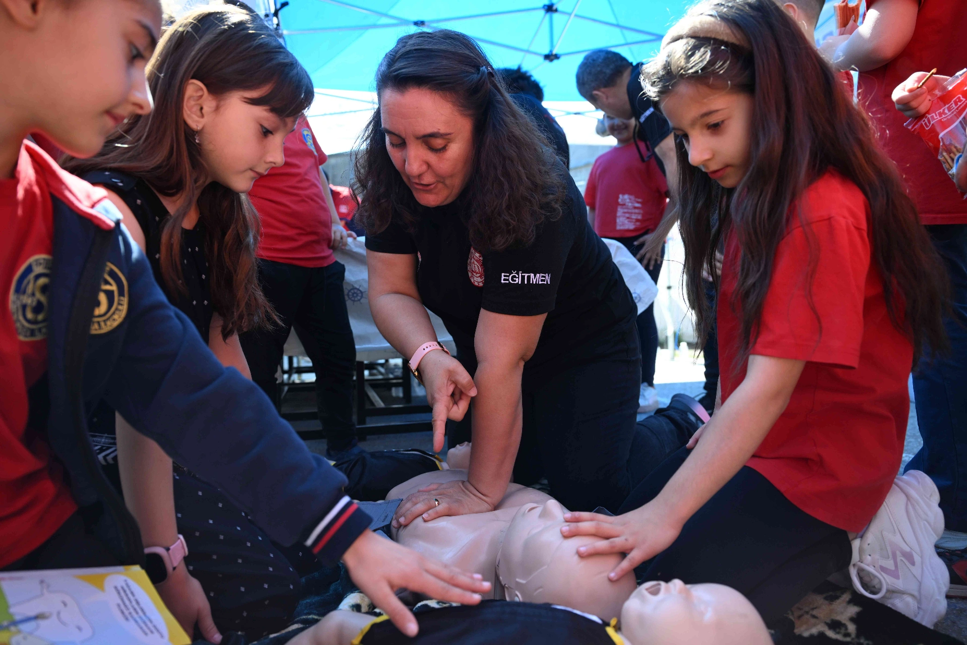 “Sağlıklı Çocuk, Sağlıklı Gelecek” programı kapsamında Edirne’de yüzlerce öğrenci sağlık