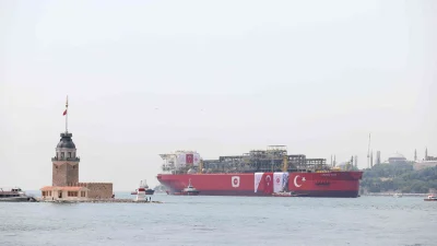 Türkiye’nin ilk yüzer doğal gaz üretim platformu Osman Gazi, İstanbul