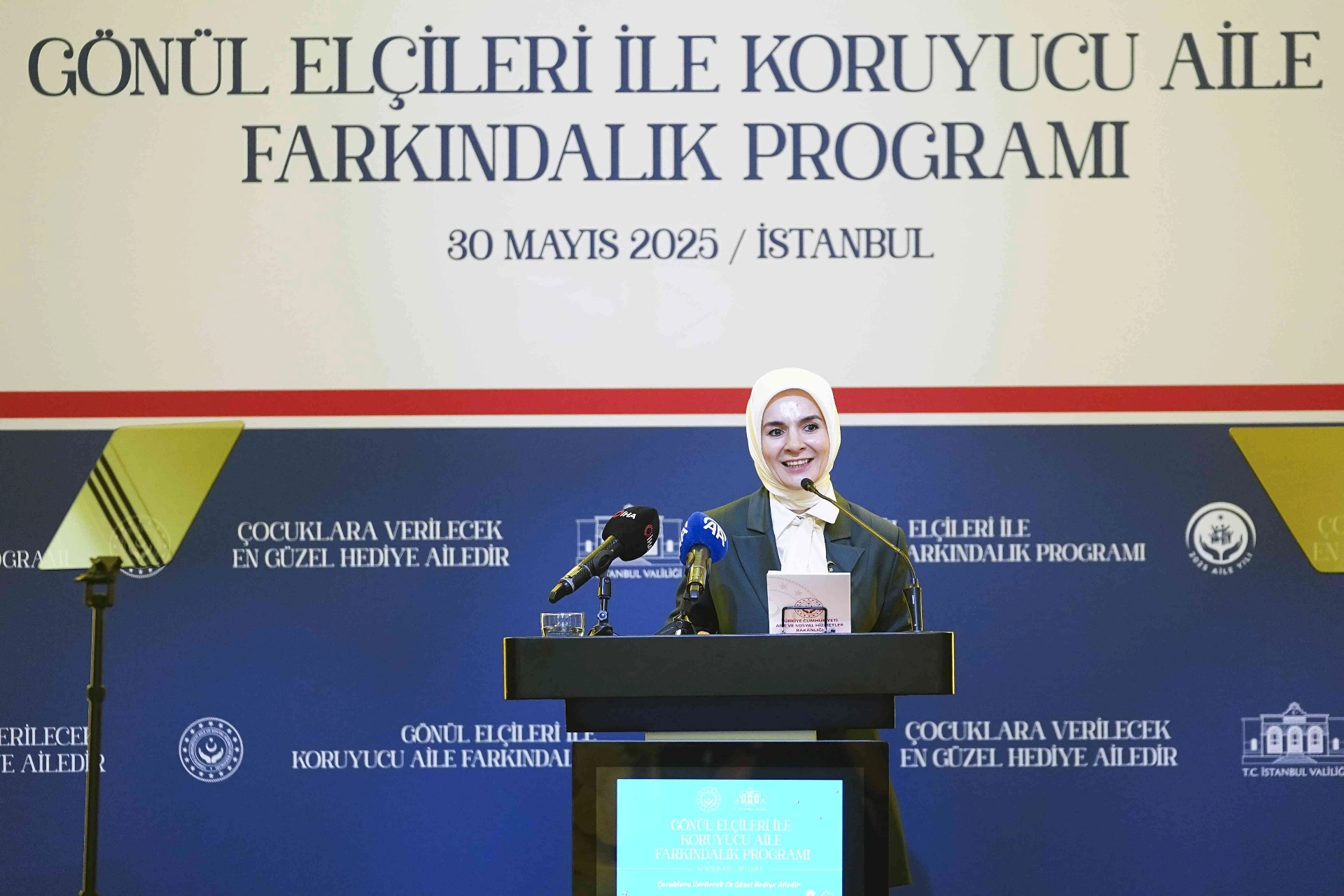 Bakan Göktaş, koruyucu ailelik sayesinde binlerce çocuğun sıcak yuvalara kavuştuğunu