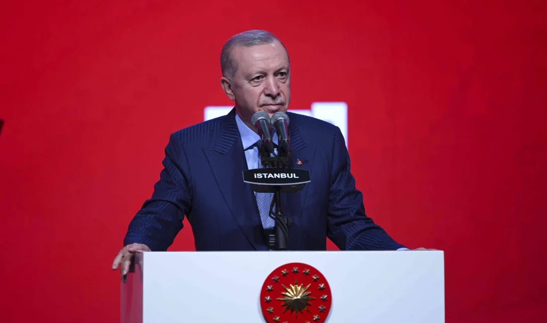 Cumhurbaşkanı Erdoğan, Türkiye Gençlik Zirvesi'nde yaptığı konuşmada gençlere “Kızılelma’mız olan
