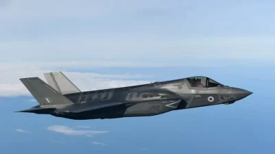 İran, hava sahasını ihlal eden iki İsrail savaş uçağını ve