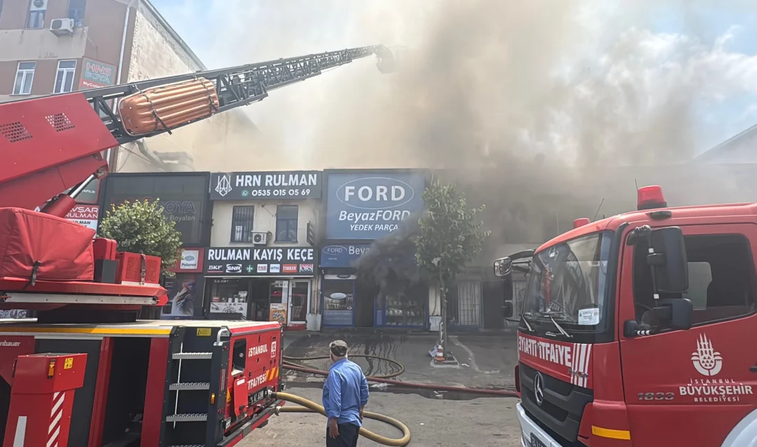 stanbul Ümraniye’de oto sanayi sitesindeki iş yerinde çıkan yangın, itfaiyenin