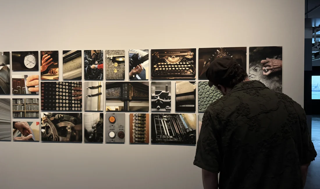  Ali Kazma'nın kitap, yazı ve belleğe odaklanan yeni sergisi