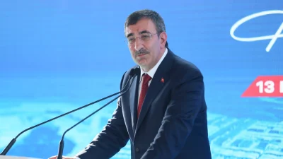  Cumhurbaşkanı Yardımcısı Yılmaz, bölgede sağlanan ateşkesin riskleri azaltacağını vurgulayarak