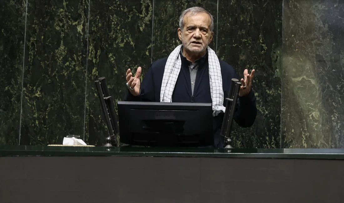  İran Cumhurbaşkanı Mesud Pezeşkiyan, kabine toplantısında ulusal birlik mesajı