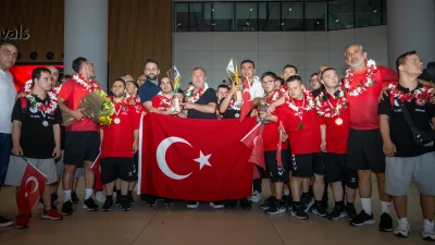  İtalya'daki Avrupa Şampiyonası'nda ikinci olan Down Sendromlu Milli Takımlar,