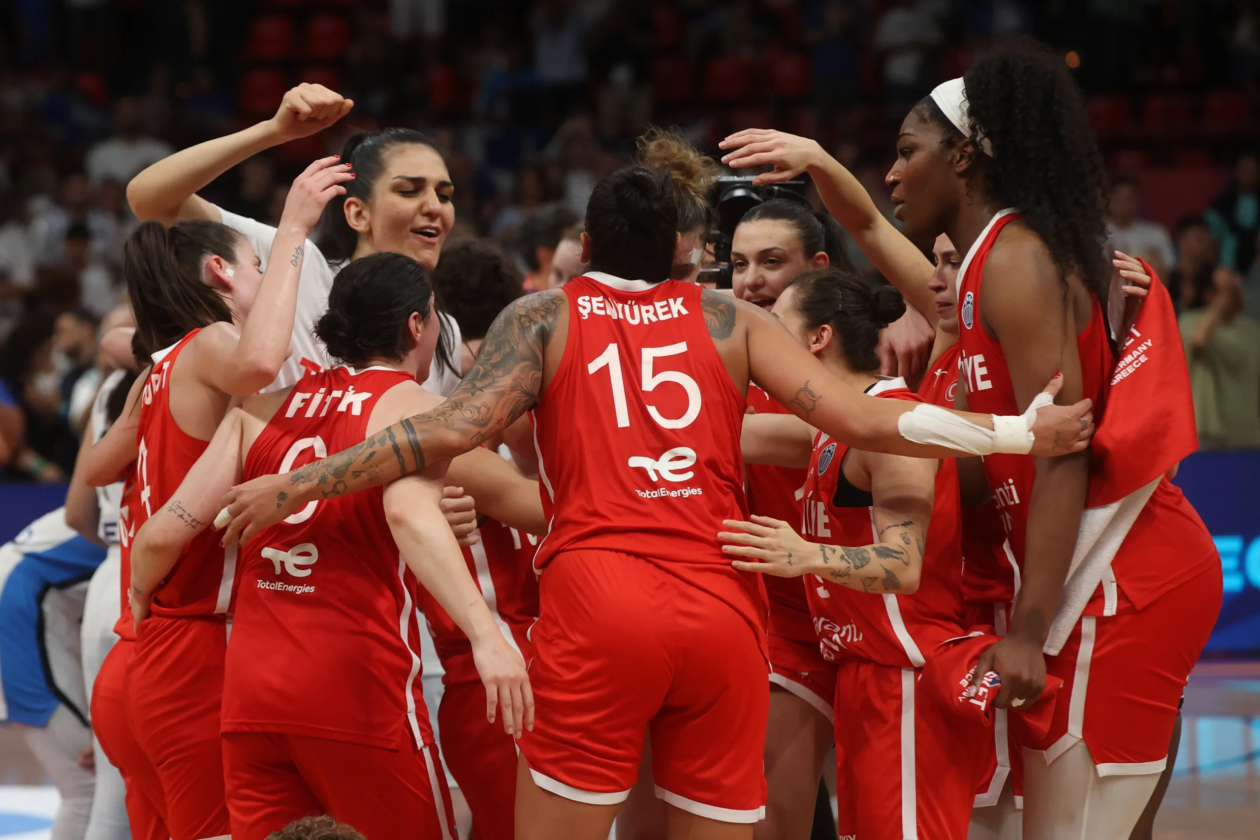  A Milli Kadın Basketbol Takımı, Yunanistan karşısında üstün bir