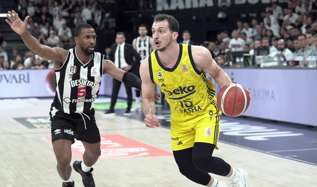  Beşiktaş Fibabanka, play-off final serisinin üçüncü maçında Fenerbahçe Beko'yu