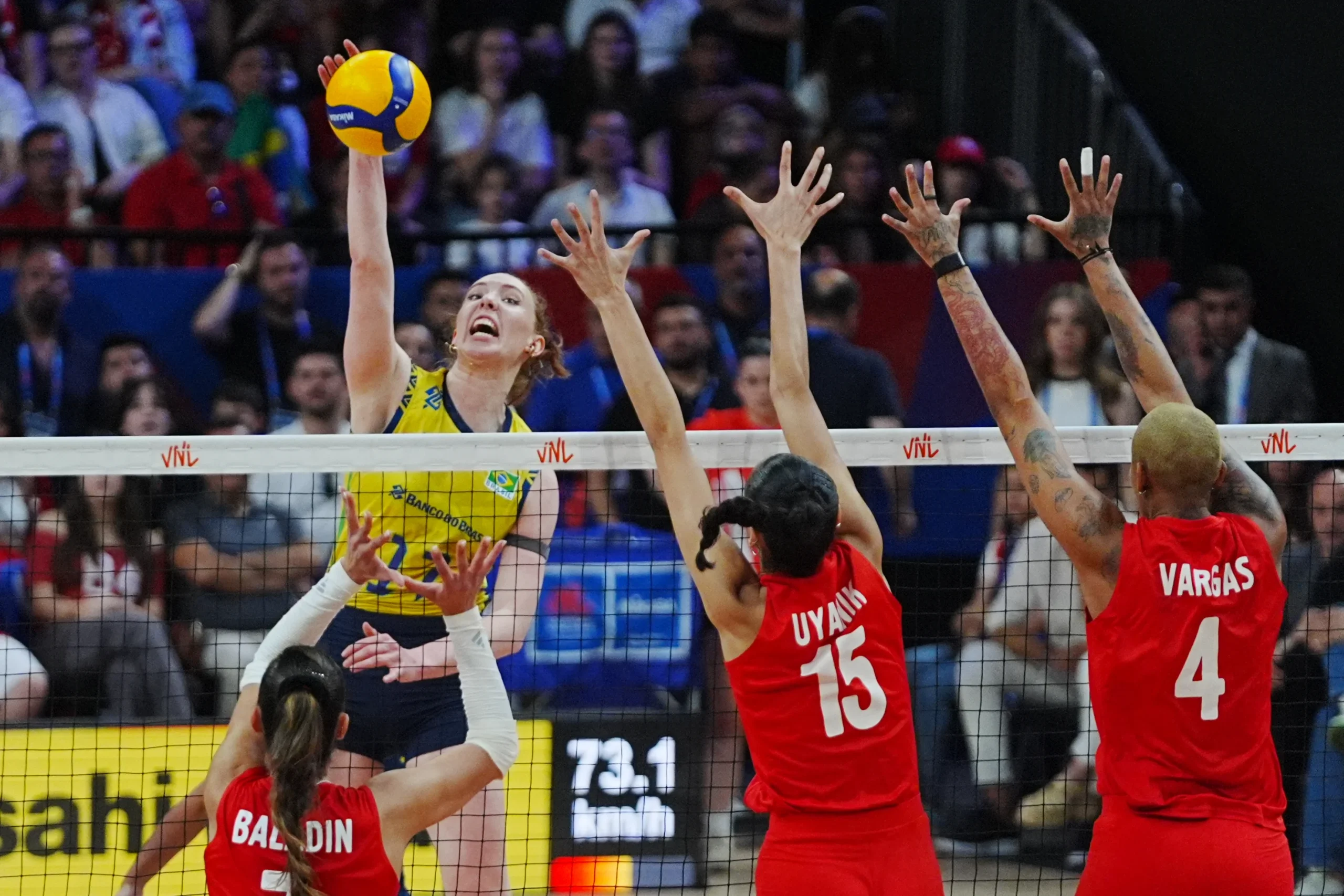  Kadınlar VNL’de Brezilya’ya 3-1 yenilen A Milli Takım, ilk