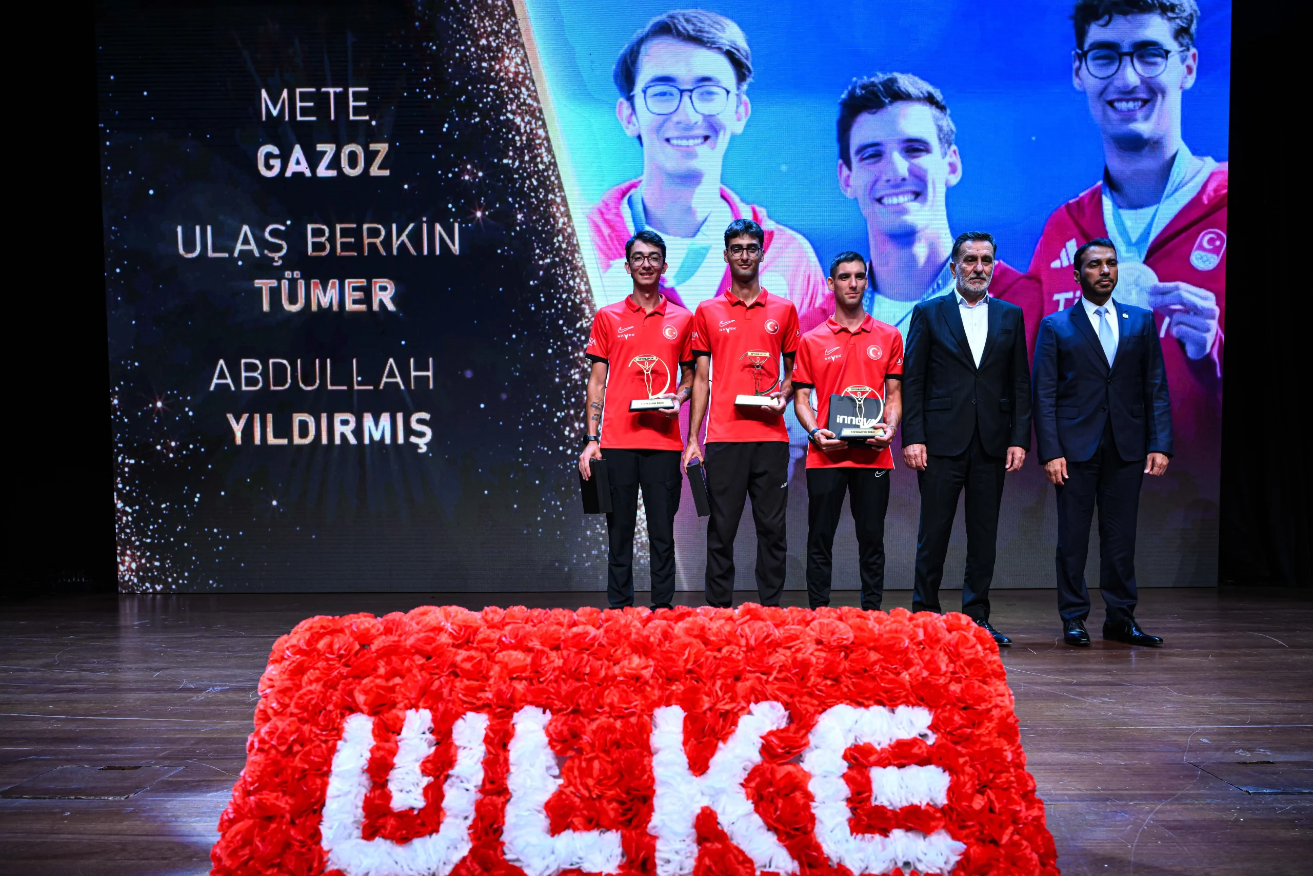  Ankara’daki törende spor, siyaset ve medya dünyasından isimler ödüllerini
