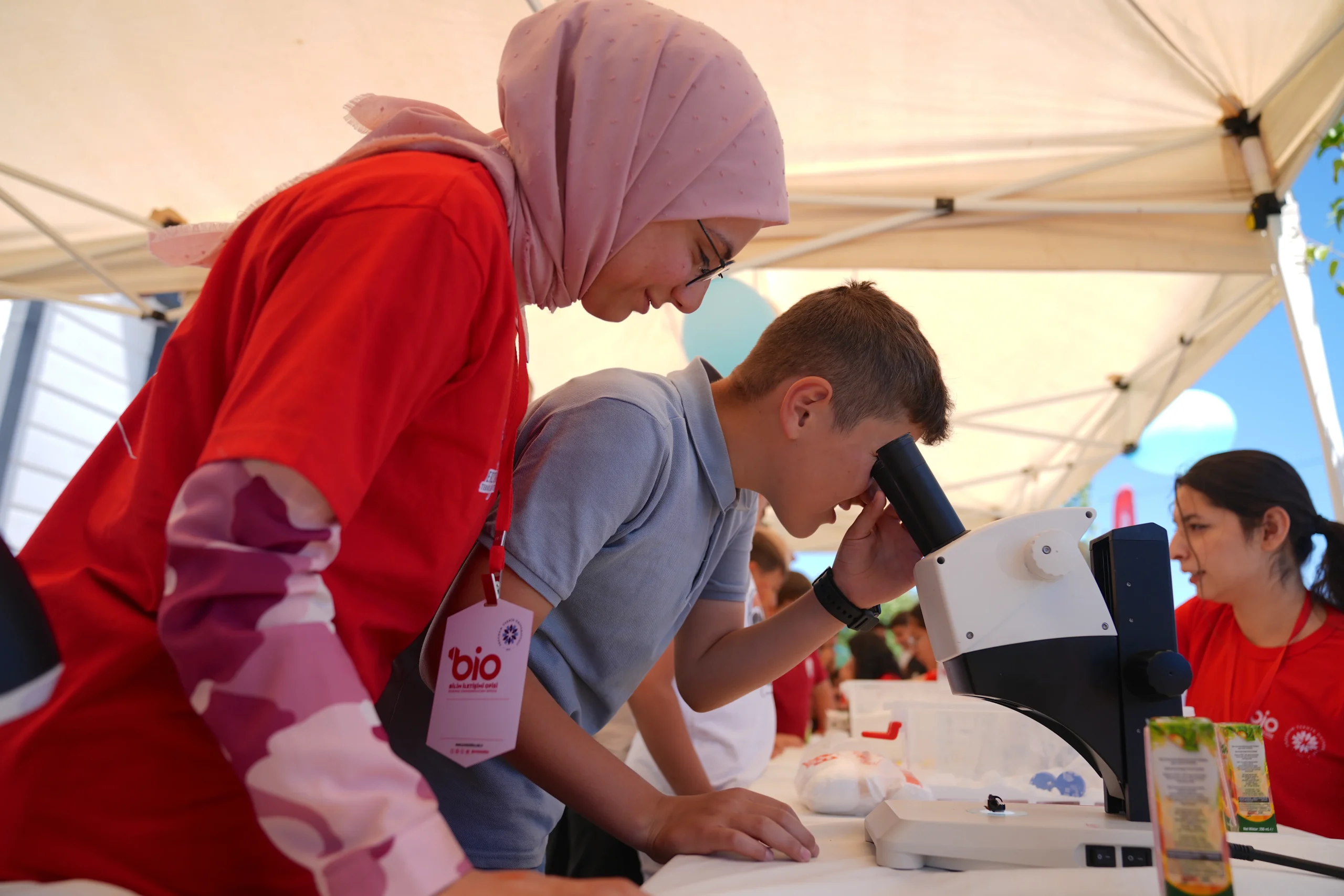 Erzurum Teknik Üniversitesi, Altınbulak Mahallesi'nde çiftçiler ve çocuklara yönelik tarım,