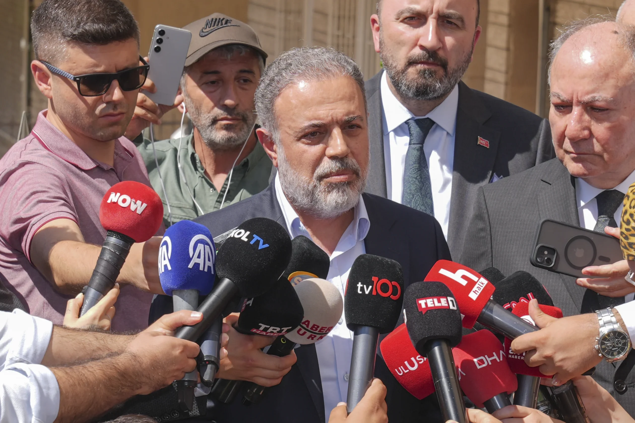 TÜHİS’in ikinci zam teklifine işçi temsilcilerinden sert tepki: “Bu teklif,